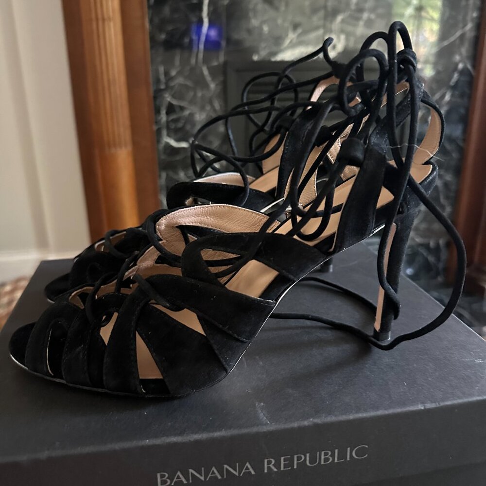 Banana Republic Jenne Black Suede Strappyt Lace Up Heel
